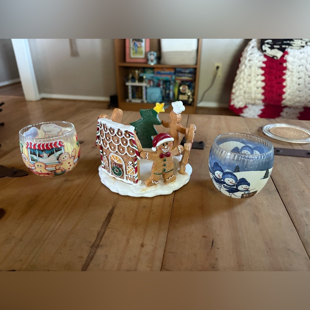Gingerbread candle holder and tea lights